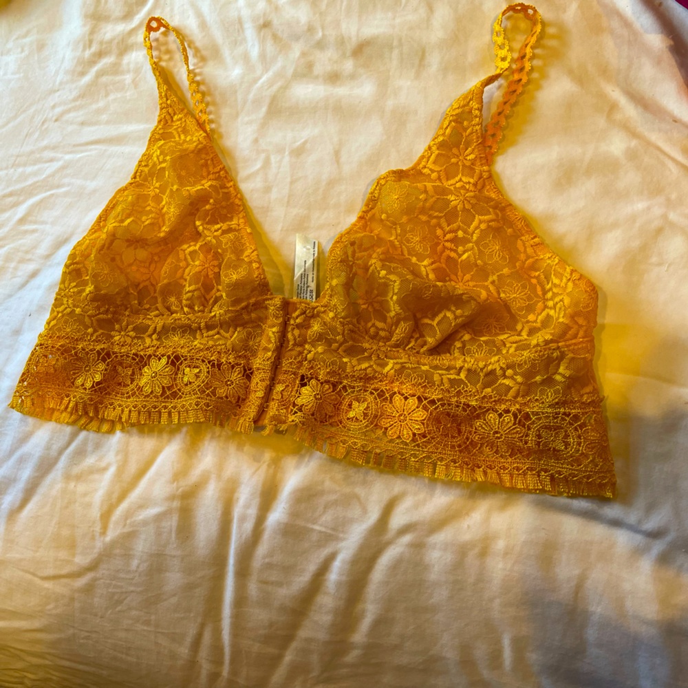 🌻Golden Lace Bralette🌼